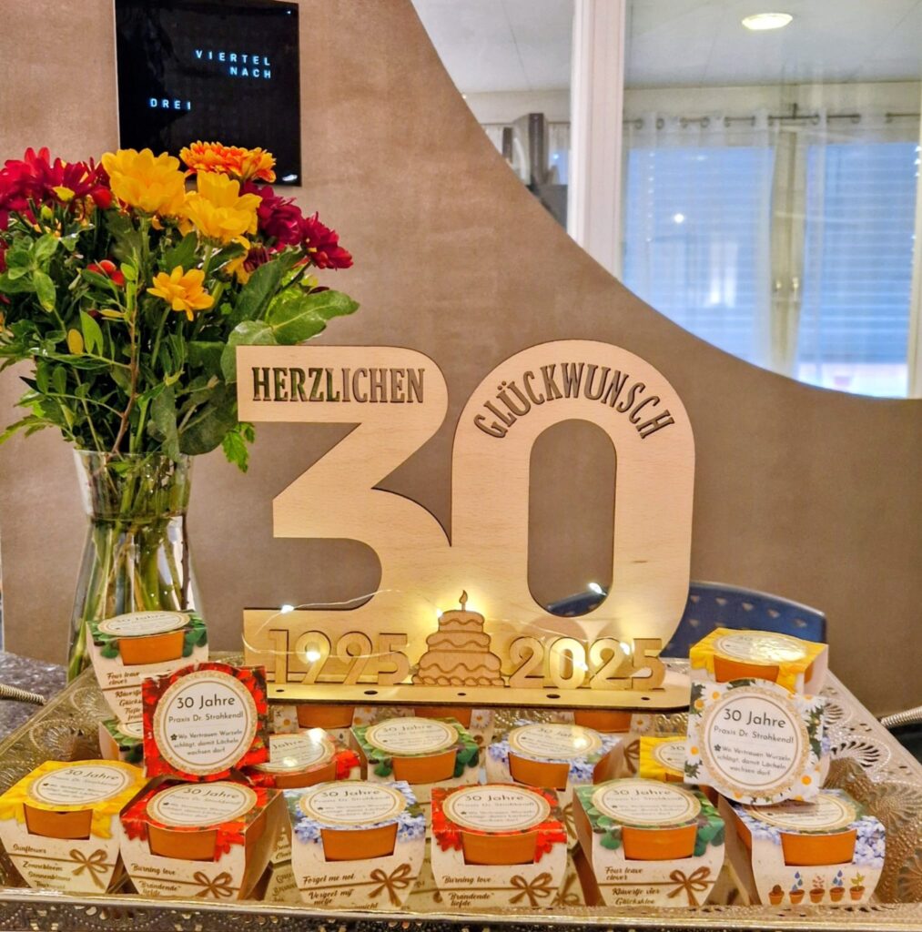 30 Jahre Praxis Dr. Strohkendl im Industriegebiet Stuttgart Vaihingen Möhringen - Synergiepark