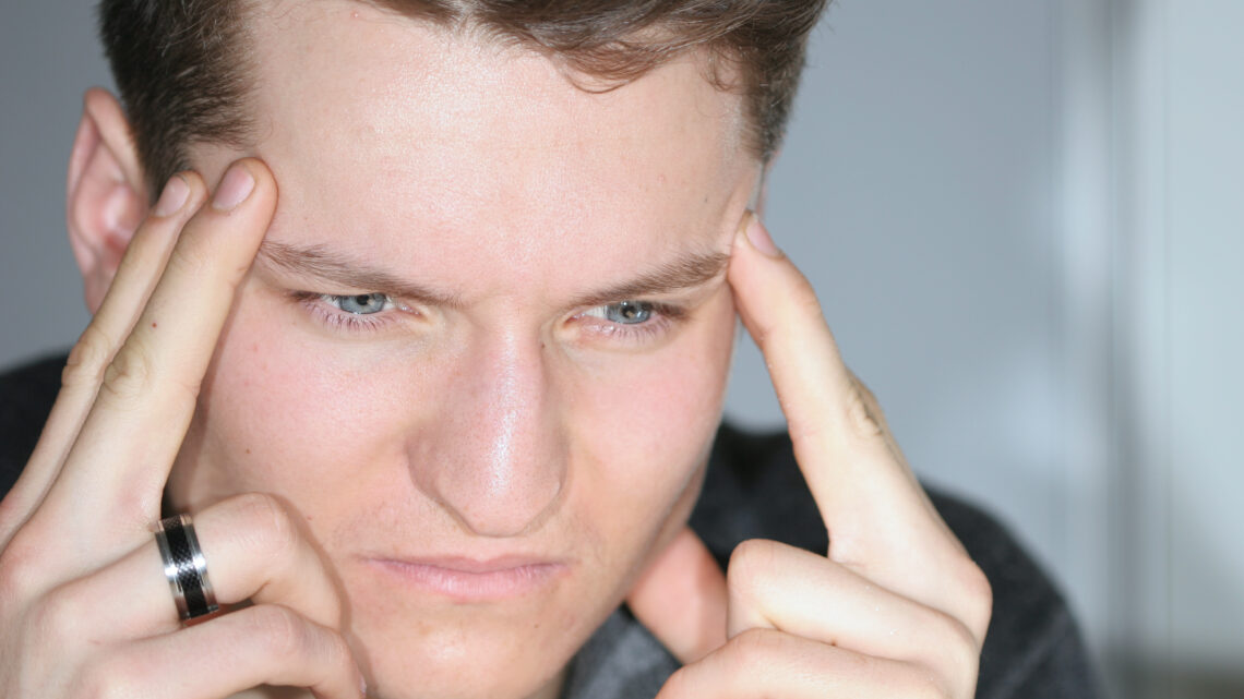 CMD: Kiefer verspannt & Kopfschmerzen? | Zahnarzt Stuttgart